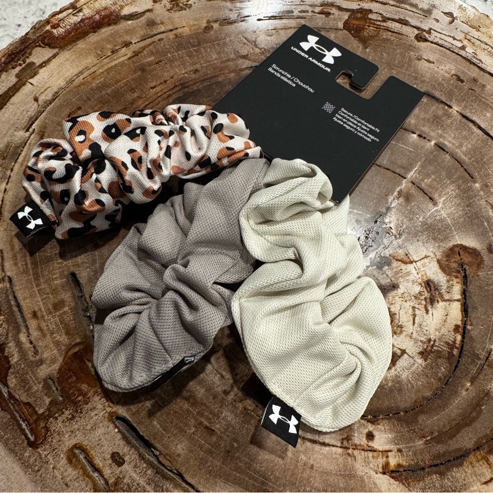 UNDER ARMOUR Scrunchies - Leopard, Taupe & Cream